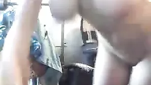 Пышногрудая милаха дрочит черным членом