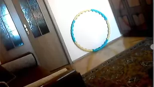 Знойная шалава Bella соблазняет большими сиськами