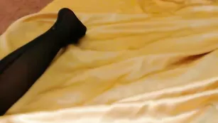 Похотливая киска KambryLux пальчиками дрочит пилотку