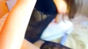 Пылкая брюнеточка vcosmosv шалит в приват чате