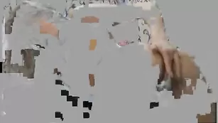 Неподражаемая самка sweetly возбужденно себя ублажает