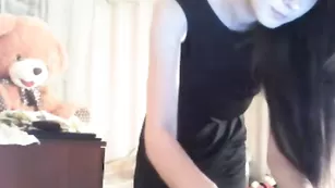 Удивительная sexifox1 танцует стриптиз