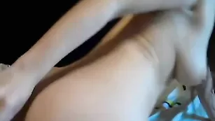 xxnutaxx показывает кису и маструбирует