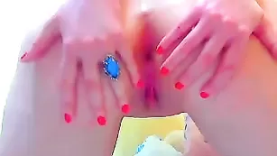 Озорная детка marymiss дрочит письку фаллосом