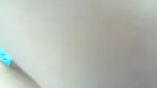 Симпатичная шалава trt1155 трахает пизду и доит сиськи