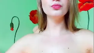 Сисястая шмара ole4kaangel с длинным дилдо