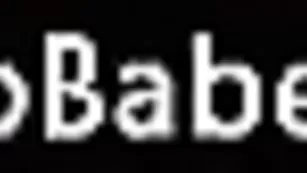 Смазливая блондинка diamondgirl_1 раздевается до чулок