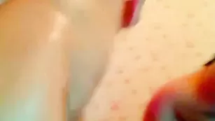 Сексуальные телки SecretAngel натирают сиськи маслом