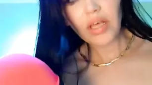 Знатная сука crazytina кончила пилоткой