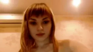 Роскошная девка Rimmy теребит очко