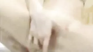 Манящая чертовка malushka ебет себя двумя игрушками