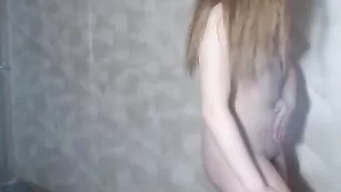 Знойная курва bountydoll смачно теребит свои дырки