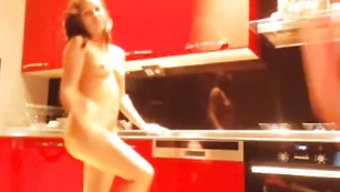 kirushasexy стройная цыпочка танцует стриптиз