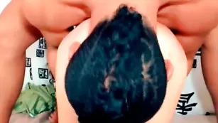 Мужлаен лижут анал своей подружки sex1duo