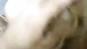 Блаженная цыпочка Troublesome9 получает сперму в рот