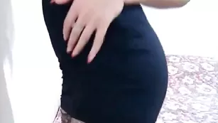 Жаркая бестия edera танцует яркий стриптиз