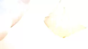 Милая шкура LadyDee раздевается в привате