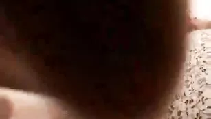 Русская курва светка1 жестко трахает в жопу