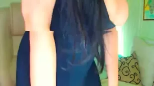 Аппетитная пышка crazydaisy ласкает вагину и сисечки