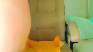 Аппетитная пышка crazydaisy ласкает вагину и сисечки