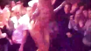 Русская путана Катя Самбука позирует обнаженная