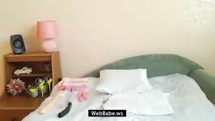 Похотливая стерва Jane_Eyre хвастается секс игрушками