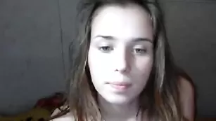 Молодая шалава BlackkKitty ласкает большие сиськи
