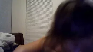 Порочная девка Oksanafedorova исполняет минет в скайпе