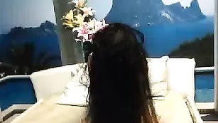 Жаркая пассия KrisElita ласкает сочную пизду