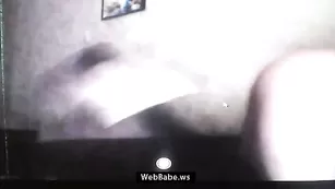 Жаркая бикса lapo4ka2013 вертит огромной задницей