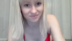 Знойная чикса natrina2012 танцует в нижнем белье