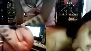 Шальная куколка kralyakatel дрочит подружке бритые дырочки