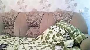 Жаркая скромная баба firegirl мандражирует очко