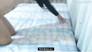 Ненасытная блонда занимается жестким анальным фистингом