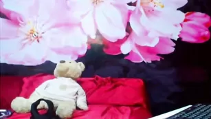 Привлекательная детка jennakitty мандражирует пизденку