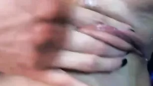 Порочная шваль Shemika яро сквиртит от классной дрочки