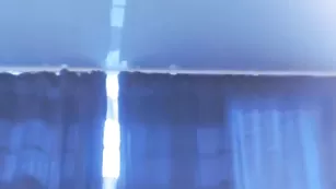 Горячая стерва scarlete нежно дрочит пизду