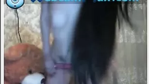 Шальная телочка Foxy3 танцует стриптиз