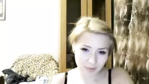 Озорная крошка HardcoreLady общается во фри чате