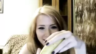 Озорная крошка HardcoreLady общается во фри чате