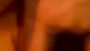 Грудастая потаскушка tiffanilove ласкает половые губки