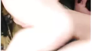 Знойная телочка Hotzlata жестко трахает очко