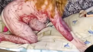 Рыжая чертовка xsweetkitty возбуждает сочной попой