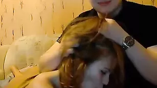 Прелестная сучка LedyFox делает глубокий минет