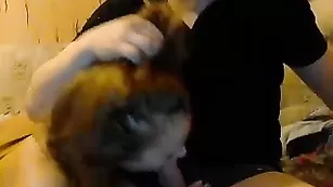 Прелестная сучка LedyFox делает глубокий минет