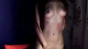 Импозантная бабенка Domovaya теребит вагинальное отверстие