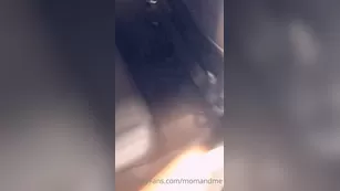 Momandme садится в UBER с мамой xxx Живое порно