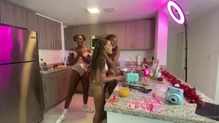 thehazelgrace 0gnnyvk30ff32z85zjzmb_source xxx onlyfans nude реальный порно