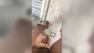 johnnythekidxxx wasting a huge yummy load down the drain xxx onlyfans liveporn