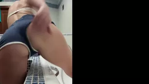 penelopa333 Wanna see мой round peaches bouncing shaking xxx onlyfans nude реальный порно